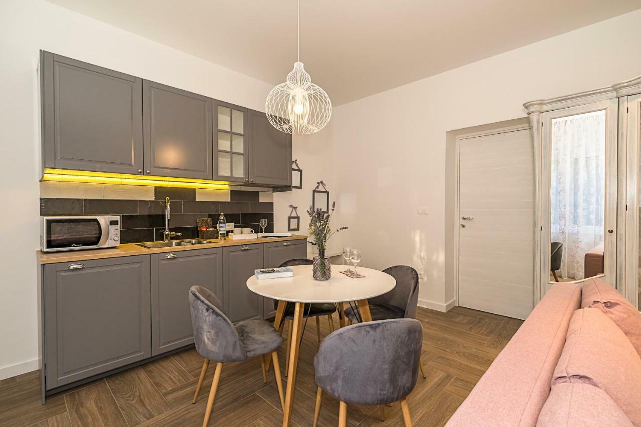 Studio Apartments Marcel Split Buitenkant foto
