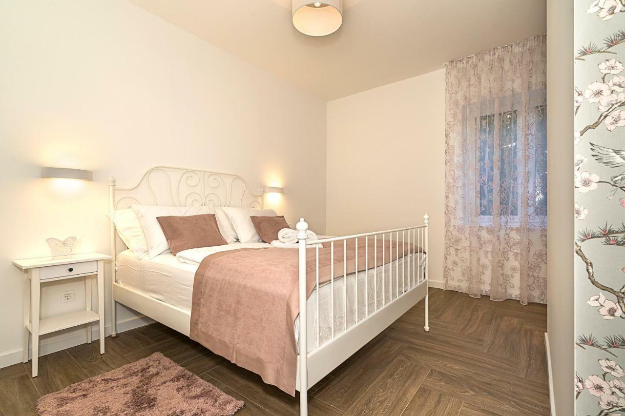 Studio Apartments Marcel Split Buitenkant foto